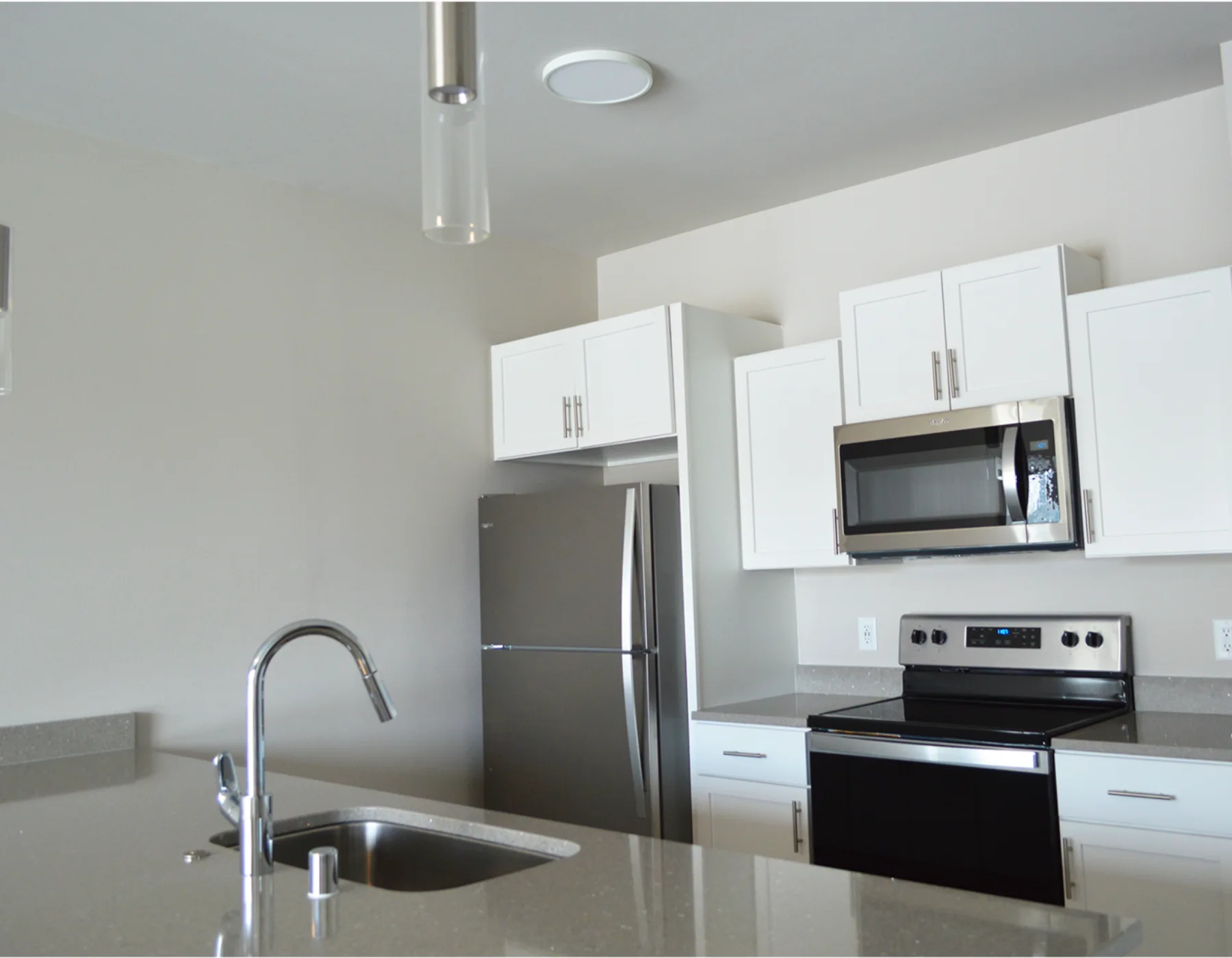 Luxury Apartment Kitchen and Island View