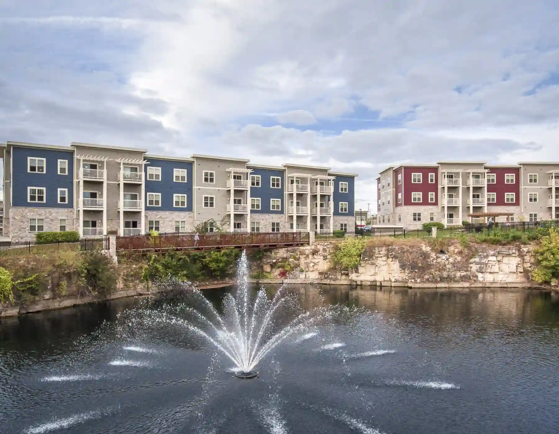 Mammoth Springs Community Pond and Fountain