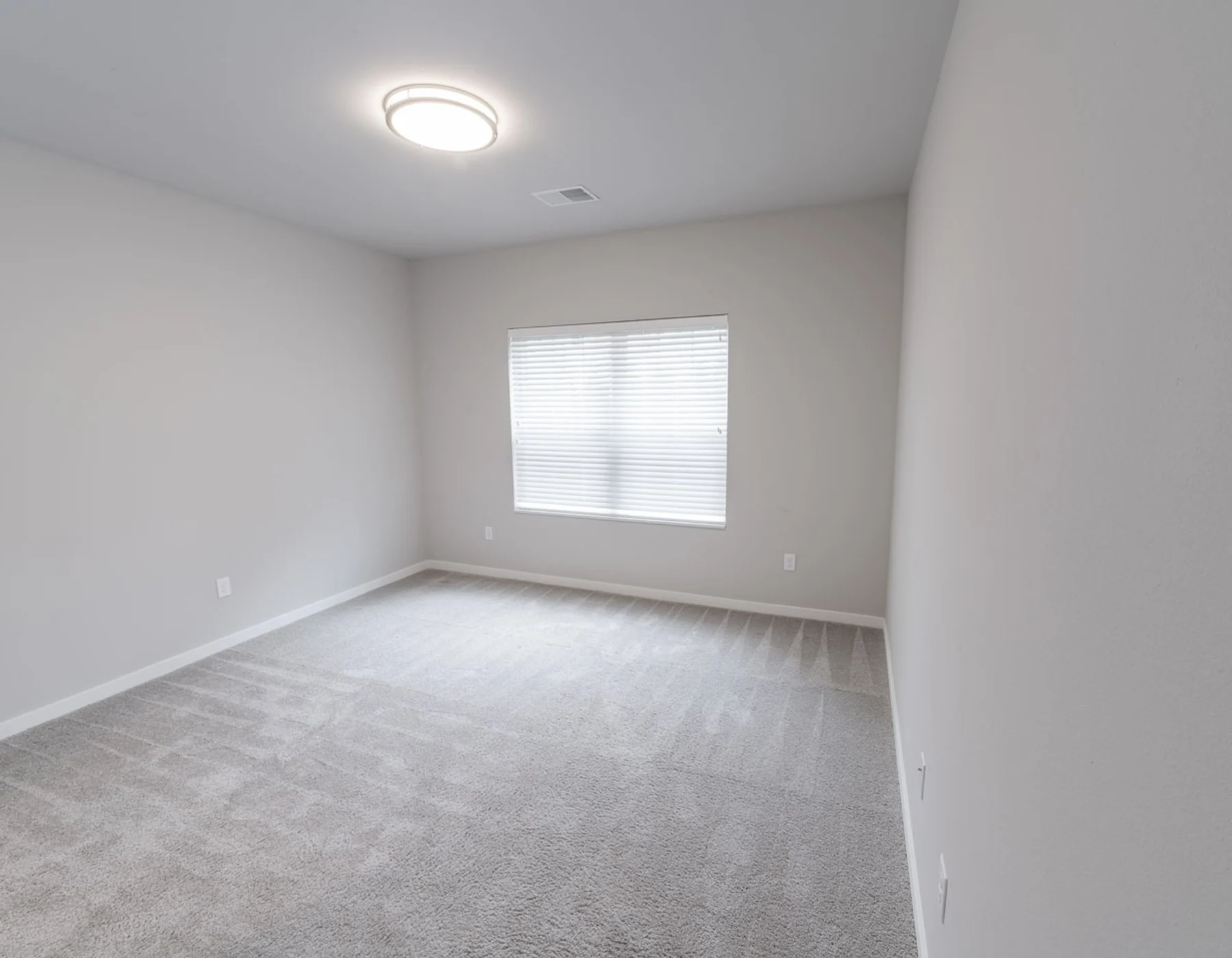 Spacious Carpeted Bedroom Townhome